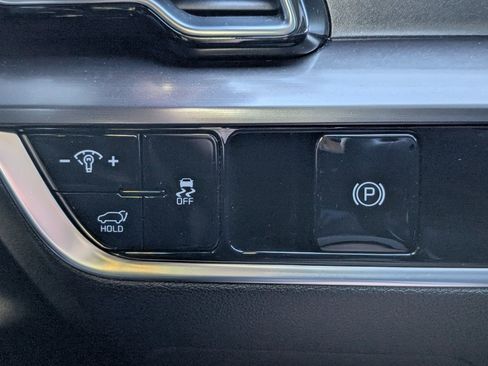 Used 2025 Kia Sportage EX w/ Premium Package image 25