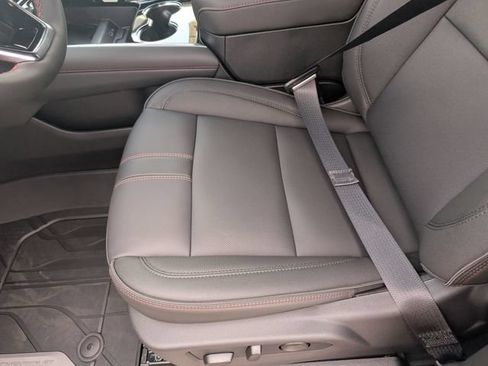New 2026 Chevrolet Suburban RST AWD/4WD image 22