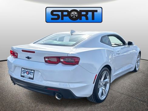 Used 2021 Chevrolet Camaro LT image 24