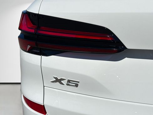 New 2026 BMW X5 xDrive50e w/ Executive Package image 10