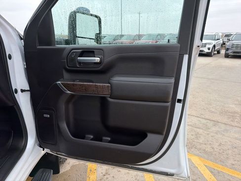 Used 2023 GMC Sierra 2500 Denali w/ Denali Ultimate Package AWD/4WD image 30