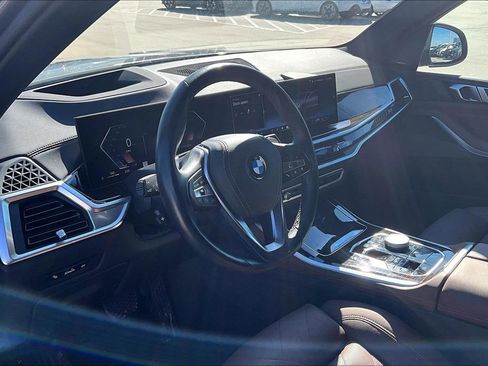 Used 2025 BMW X5 xDrive40i image 14