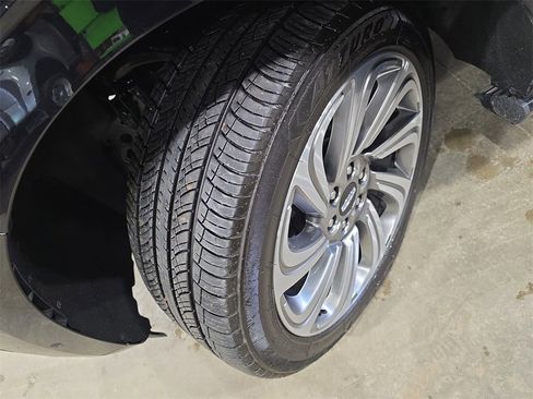 Used 2024 Lincoln Navigator Premiere image 33