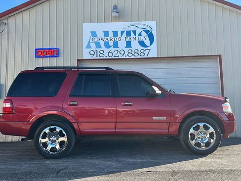 Used 2008 Ford Expedition XLT image 19