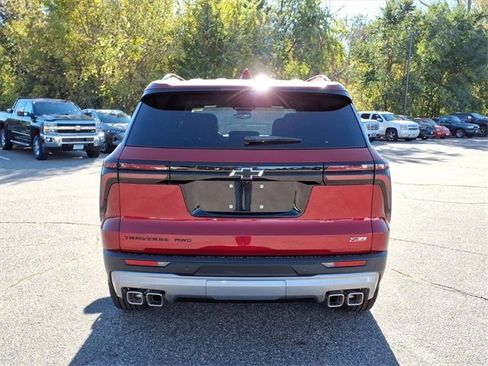 New 2026 Chevrolet Traverse Z71 w/ Enhanced Driving Package image 4
