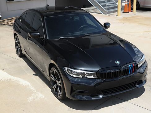 Used 2021 BMW 330i Sedan w/ Convenience Package RWD image 19