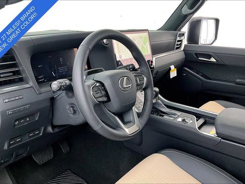 Used 2026 Lexus GX 550 AWD/4WD image 16