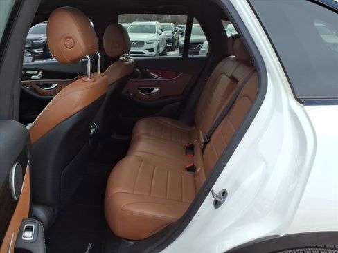 Used 2022 Mercedes-Benz GLC 300 GLC 300 image 11