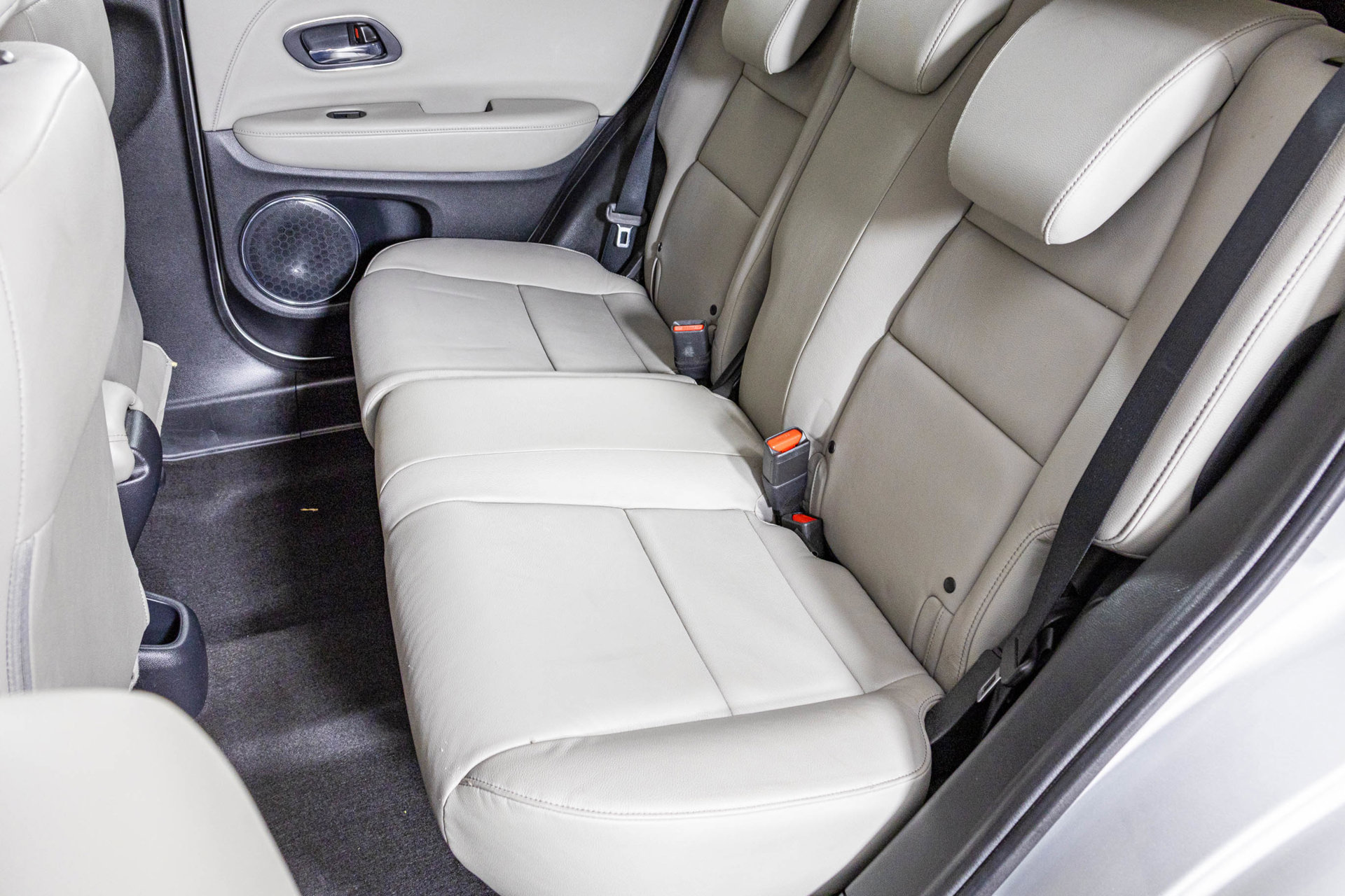 Used 2016 Honda HR-V EX-L image 38