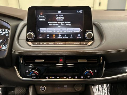 Used 2023 Nissan Rogue SL AWD/4WD image 24