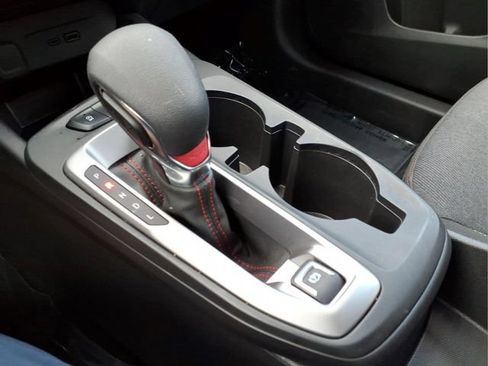 Used 2024 Chevrolet Trax RS w/ Driver Confidence Package FWD image 23