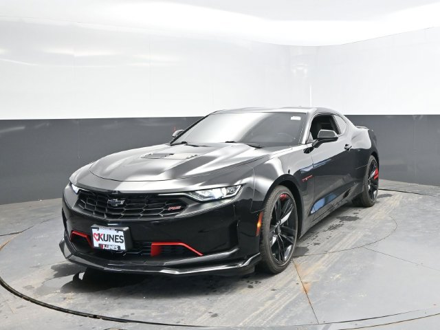 Used 2022 Chevrolet Camaro LT w/ Redline Edition RWD image 6