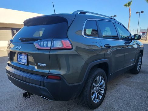 Used 2019 Jeep Cherokee Latitude Plus w/ Comfort/Convenience Group AWD/4WD image 5