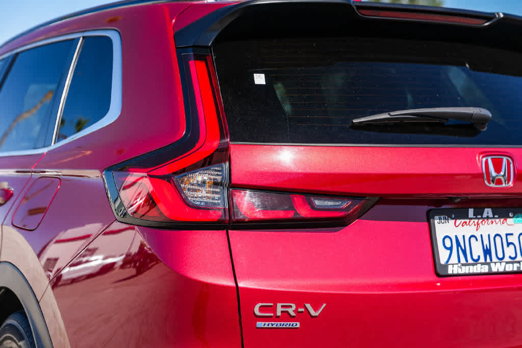 Used 2025 Honda CR-V Sport image 9