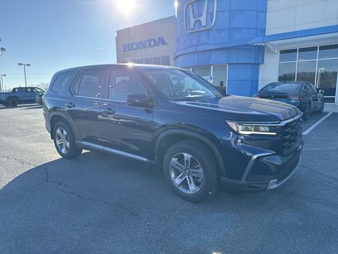 Used 2024 Honda Pilot EX-L image 2