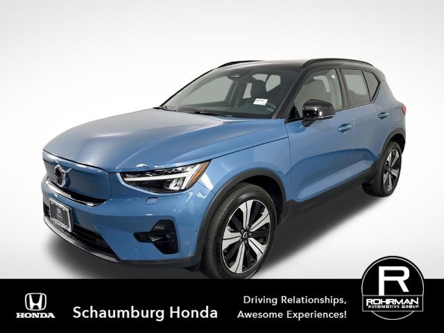 Used 2023 Volvo XC40 Recharge Plus AWD/4WD image 2