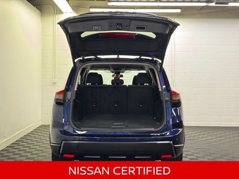 Certified 2025 Nissan Rogue SV image 36