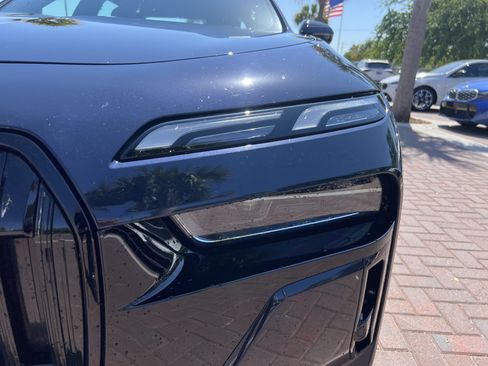 Certified 2024 BMW 760i xDrive AWD/4WD image 6