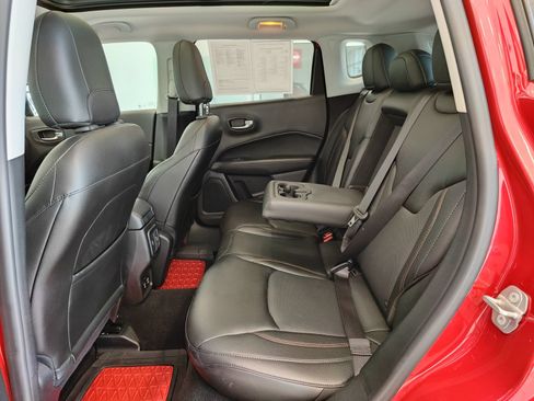 Used 2018 Jeep Compass Limited w/ Navigation Group FWD image 13