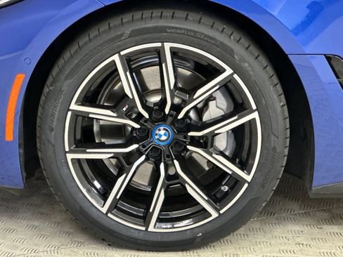 Certified 2022 BMW i4 eDrive40 w/ M Sport Package image 11