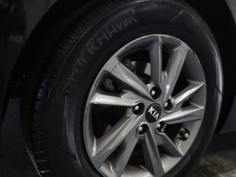 Used 2020 Kia Optima LX image 30