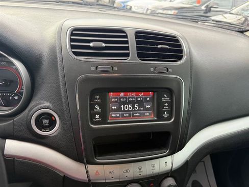 Used 2013 Dodge Journey SE image 20