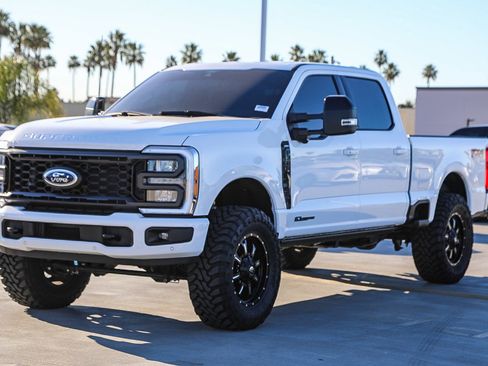 Used 2024 Ford F350 Lariat w/ Lariat Ultimate Package image 3