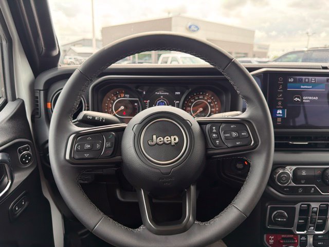Used 2026 Jeep Gladiator Mojave AWD/4WD image 10
