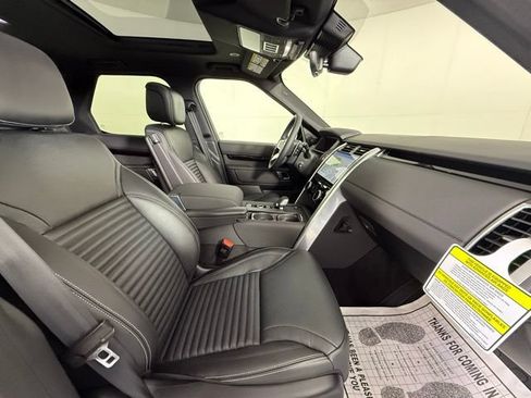 New 2025 Land Rover Discovery S AWD/4WD image 33