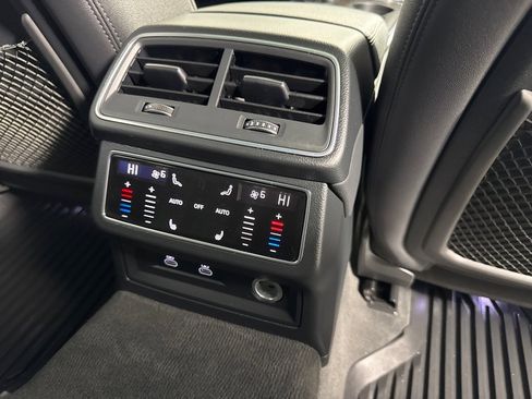 Used 2022 Audi A7 3.0T Premium Plus image 30