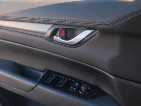 Used 2020 MAZDA CX-5 Touring image 12