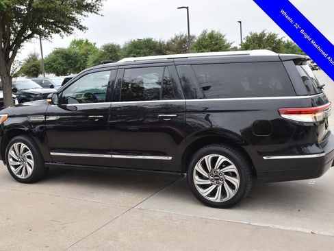 Used 2024 Lincoln Navigator L 4WD image 13