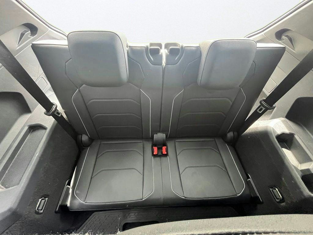 Used 2020 Volkswagen Tiguan SEL Premium R-Line w/ 3rd Row Seat Package AWD/4WD image 29