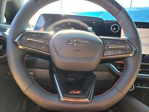 New 2026 Chevrolet Equinox EV RS image 16