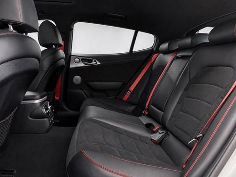 Used 2023 Kia Stinger GT2 AWD/4WD image 19