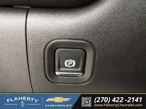 Used 2025 GMC Sierra 2500 Pro w/ 1SA Pro Safety Plus Package AWD/4WD image 24