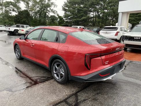 Used 2025 Kia K4 FWD image 3