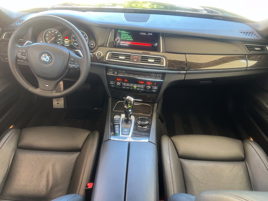 Used 2015 BMW 750Li xDrive AWD/4WD image 20