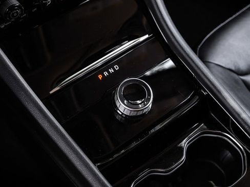 Used 2022 Jeep Grand Cherokee L Limited RWD image 36
