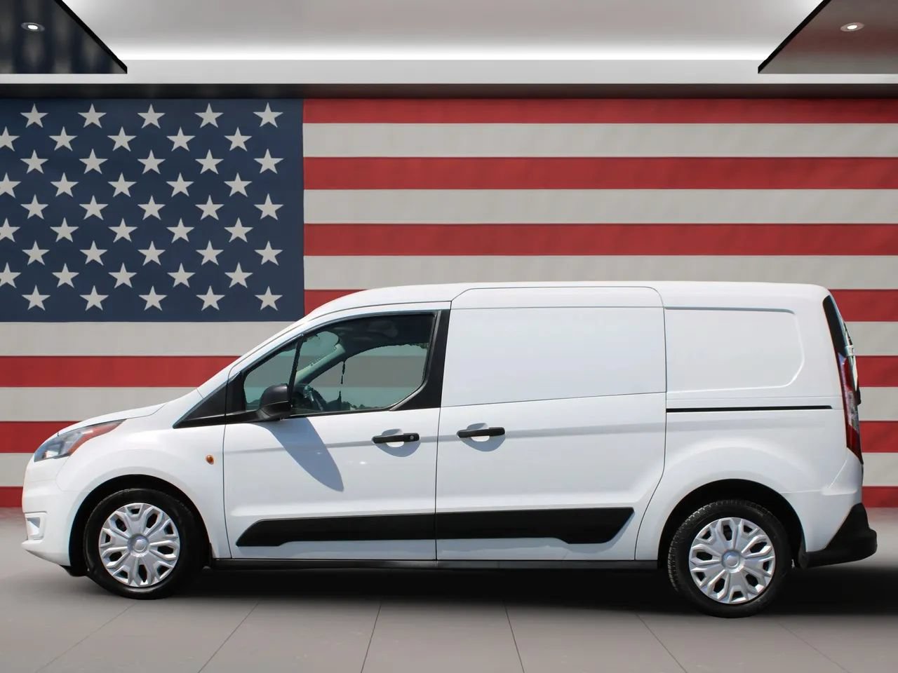 Used 2019 Ford Transit Connect XLT FWD image 9