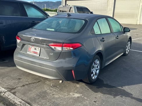 Used 2025 Toyota Corolla LE image 3