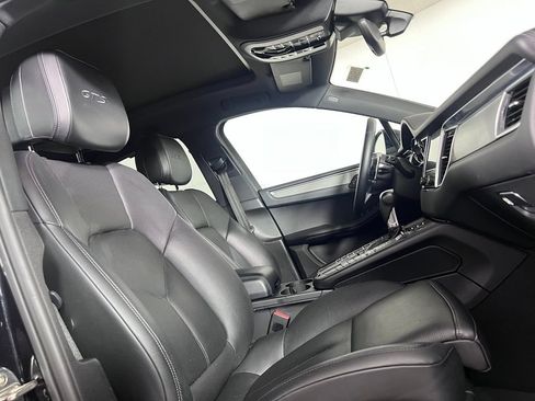 Certified 2018 Porsche Macan GTS AWD/4WD image 19