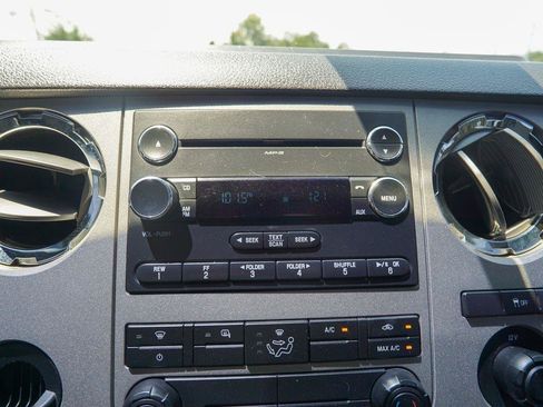 Used 2015 Ford F250 XLT AWD/4WD image 23