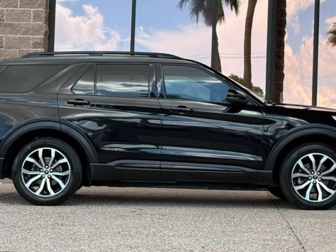 Used 2020 Ford Explorer ST w/ Premium Technology Package AWD/4WD image 15