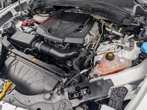 Used 2023 Alfa Romeo Stelvio Ti image 25