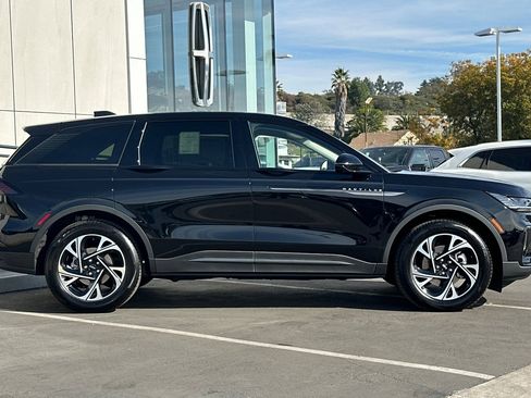 New 2026 Lincoln Nautilus Premier w/ Jet Appearance Package image 2