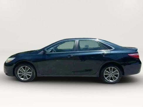 Used 2016 Toyota Camry SE image 8