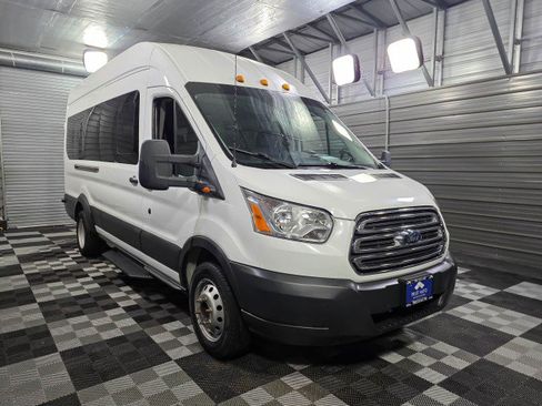 Used 2018 Ford Transit 350 XLT image 4
