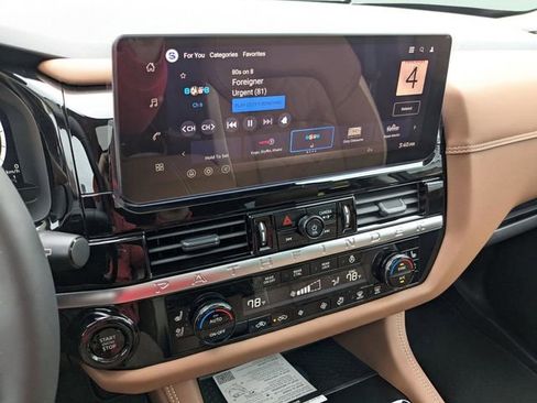 New 2026 Nissan Pathfinder Platinum AWD/4WD image 16