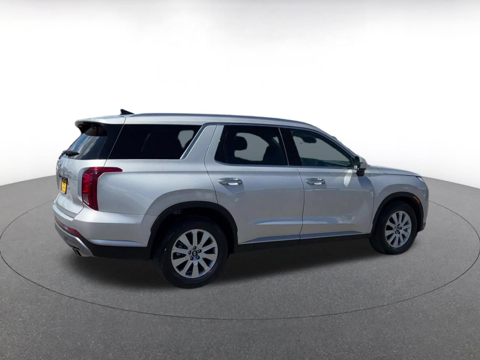 Used 2025 Hyundai Palisade SEL FWD image 13